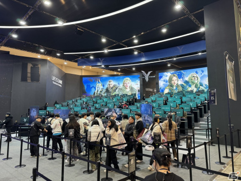「Legend of YMIR」コーナー