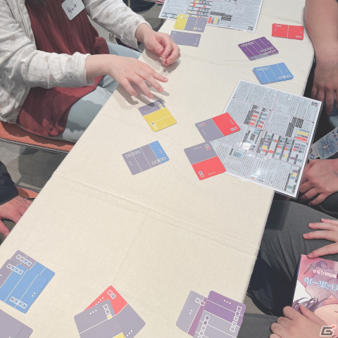 数字を使わないボードゲーム「GRAPH-T」がゲームマーケット2023秋で初頒布！色の高さで勝敗を競うトリックテイキングの画像2