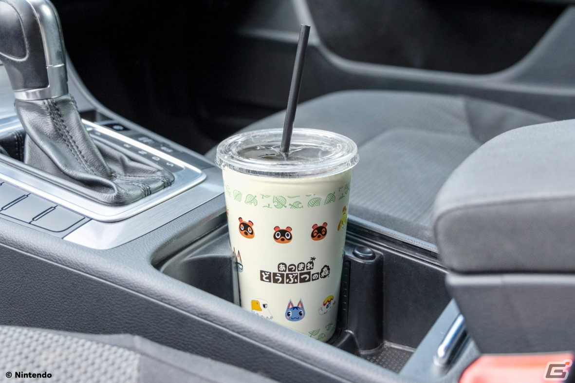 カップコーヒーがそのまま入るので車や職場でも大活躍！