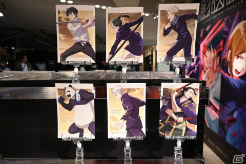 「呪術廻戦 ファントムパレード」の公式ポップアップストア「幻影夜行本舗」内覧会レポート！キャライラストを使用したグッズなど全21種が登場の画像