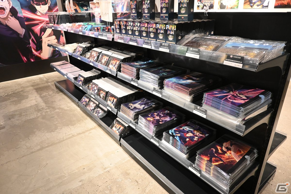 「呪術廻戦 ファントムパレード」の公式ポップアップストア「幻影夜行本舗」内覧会レポート！キャライラストを使用したグッズなど全21種が登場の画像4