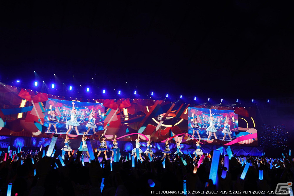 2809日ぶりに東京ドームがあの曲でオレンジに染まる!「異次元フェス アイドルマスター★♥ラブライブ!歌合戦」Day.2レポートの画像
