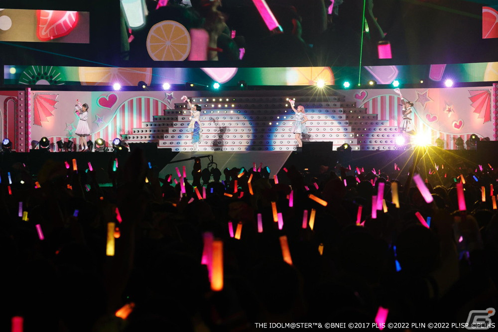 2809日ぶりに東京ドームがあの曲でオレンジに染まる!「異次元フェス アイドルマスター★♥ラブライブ!歌合戦」Day.2レポートの画像