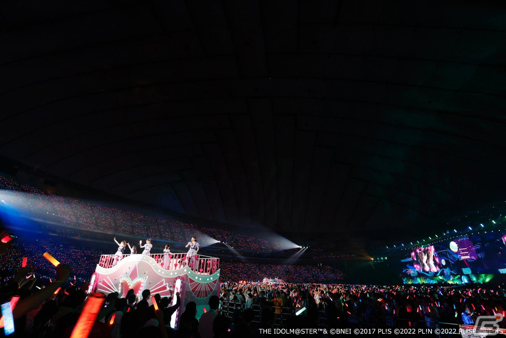 2809日ぶりに東京ドームがあの曲でオレンジに染まる!「異次元フェス アイドルマスター★♥ラブライブ!歌合戦」Day.2レポートの画像
