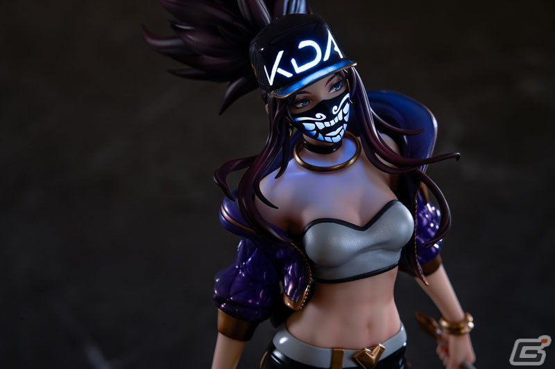 「リーグ・オブ・レジェンド」アカリがバーチャルガールズグループ「K/DA」の姿で1/7スケールフィギュア化!の画像