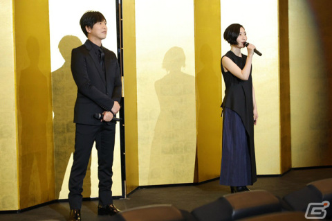 「傷物語 -こよみヴァンプ-」神谷浩史さん、坂本真綾さん登壇の公開記念舞台挨拶が実施!オフィシャルレポートも公開の画像
