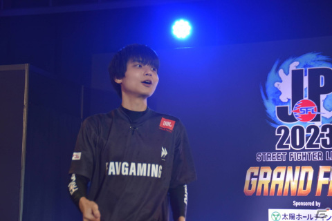 「スト6」公式大会「SFL: Pro-JP 2023」グランドファイナルの観戦時に注目したいポイントをレポート!明日からマネしたいボンちゃんのジャストパリィ術を紹介の画像