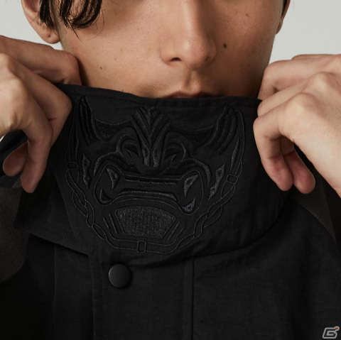 「Ghost of Tsushima」コラボアイテム第2弾が登場！冥人の面頬を刺繍したアウター、境井仁が纏う鎧を思わせる腕時計やバッグがラインナップの画像
