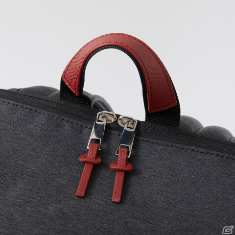 「Ghost of Tsushima」コラボアイテム第2弾が登場！冥人の面頬を刺繍したアウター、境井仁が纏う鎧を思わせる腕時計やバッグがラインナップの画像