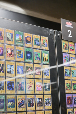 「遊戯王デュエルモンスターズ 決闘者伝説 QUARTER CENTURY」会場フォトレポート！1万枚以上のカードが並ぶ全カード展示エリアや原作「遊☆戯☆王」展示コーナーは圧巻の画像27