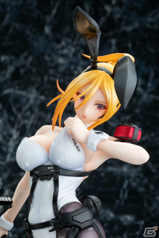 イラストレーター・深井涼介氏の作品「ARMS NOTE」よりパワード・バニーが1/7スケールフィギュア化！の画像12