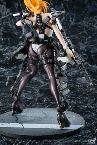 イラストレーター・深井涼介氏の作品「ARMS NOTE」よりパワード・バニーが1/7スケールフィギュア化！の画像7