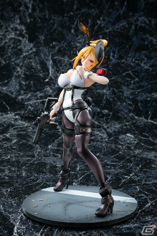 イラストレーター・深井涼介氏の作品「ARMS NOTE」よりパワード・バニーが1/7スケールフィギュア化！の画像8