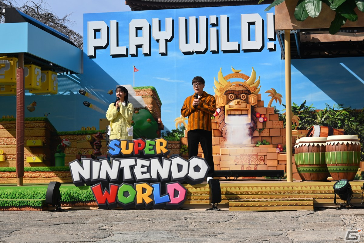 HIKAKINさんと山之内すずさんがハテナブロックを叩きまくる！スーパー・ニンテンドー・ワールド「PLAY WILD! チャレンジ」開幕セレモニーの画像