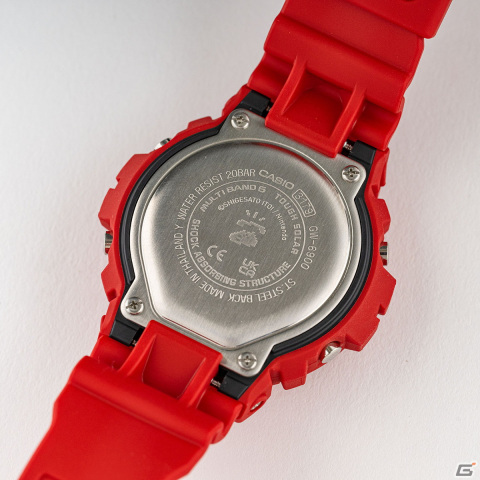「MOTHER」とG-SHOCKのコラボ第2弾となるマザーレッドカラーの「GW-6900」が登場！3月14日より抽選販売がスタートの画像4