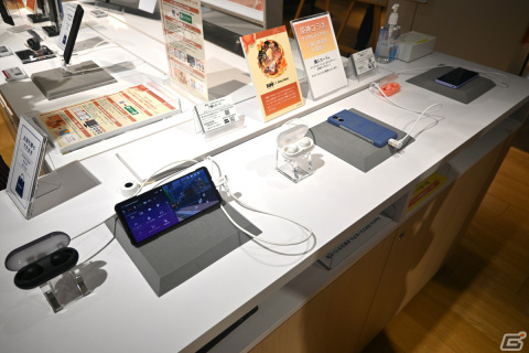 「原神」とソニーストアの第2弾コラボモデルの発売記念イベントをレポート！宵宮のアクスタがもらえる参加型謎解きゲームも実施の画像