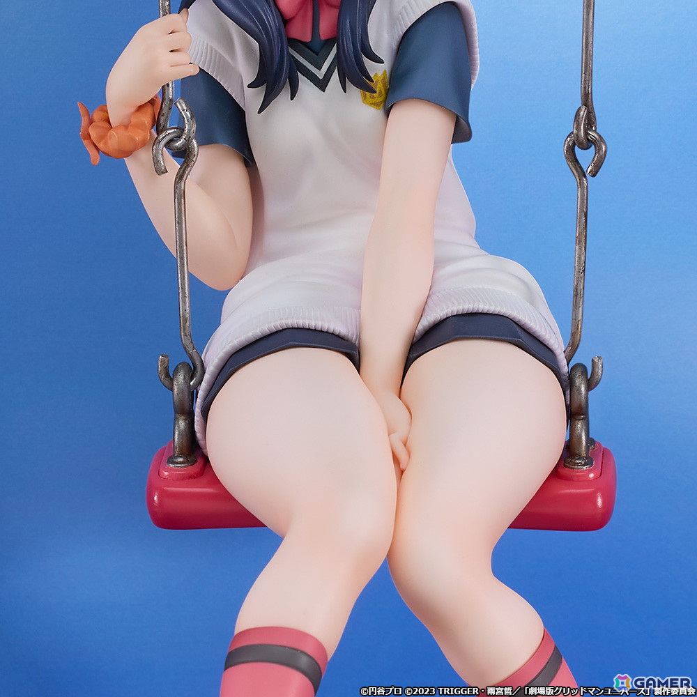劇場版「グリッドマン ユニバース」より壁に飾れるフィギュア「宝多六花 wall figure」が登場！の画像
