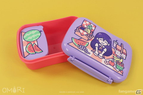 「OMORI」とFangamerがコラボした半袖シャツ、お弁当箱、ネックポーチ、キャップが登場！の画像