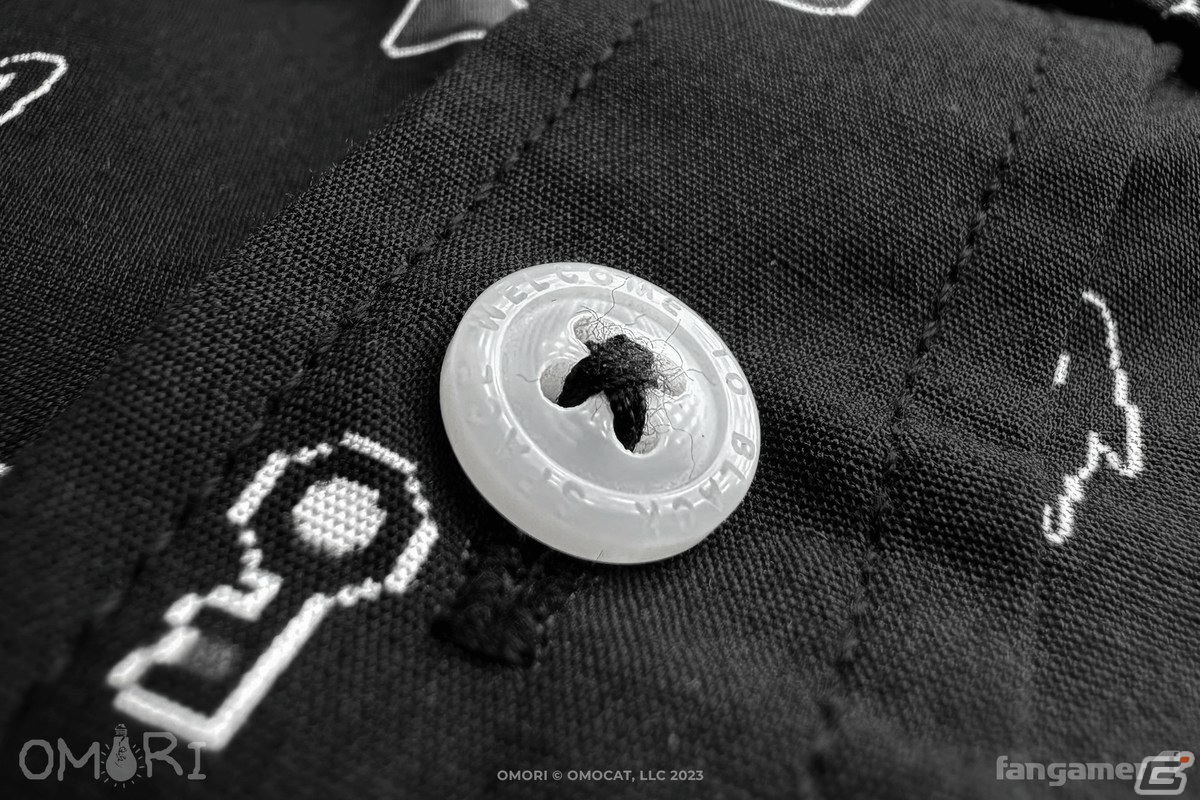 「ブラックスペース 半袖シャツ」おまけピンバッジ
