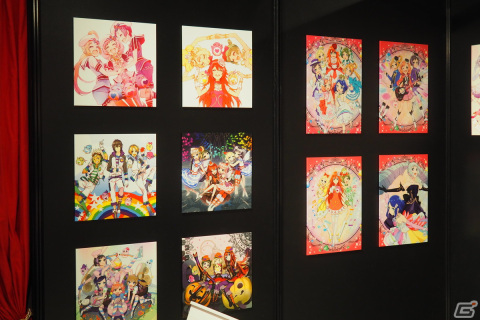 「プリティーリズム・レインボーライブ10周年展」内覧会をレポート!アニメを振り返る展示やキャストコメント、初公開の“プリズムレインボーギター”に注目の画像