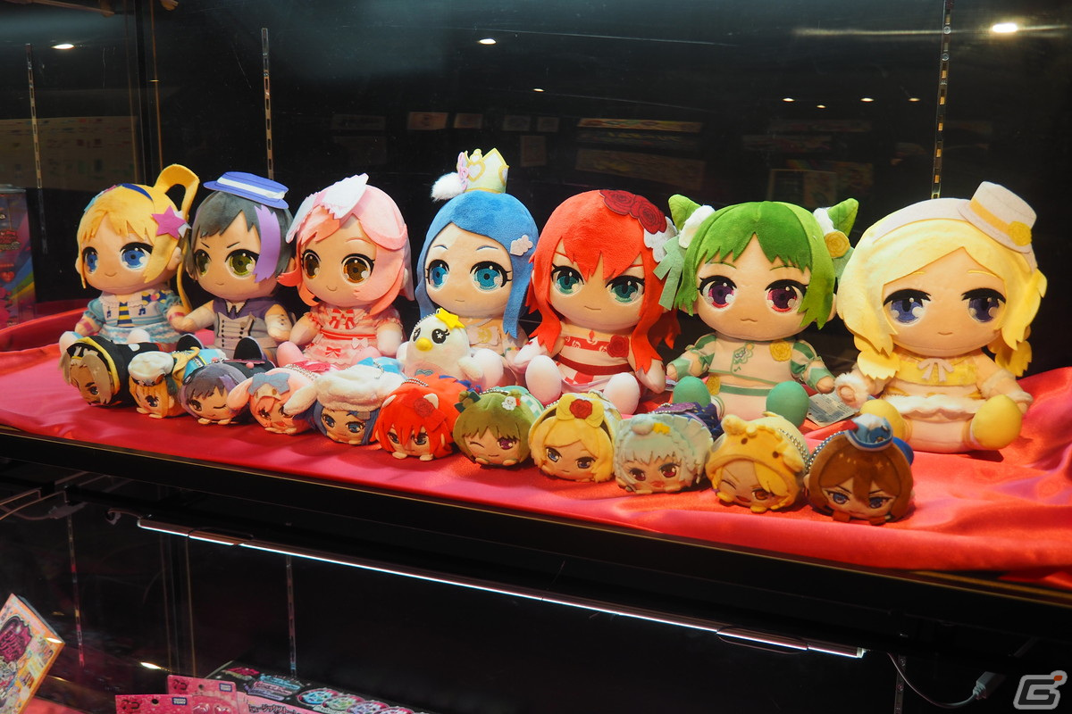 「プリティーリズム・レインボーライブ10周年展」内覧会をレポート！アニメを振り返る展示やキャストコメント、初公開の“プリズムレインボーギター”に注目の画像30