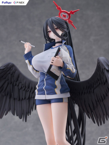 「ブルアカ」Mx2J氏が描いたハスミ(体操服)がフィギュア化!特徴的な大きな翼や美しく長い黒髪を束ねたポニテなどを忠実に再現の画像