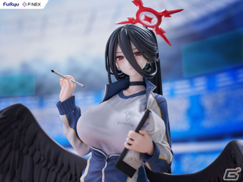 「ブルアカ」Mx2J氏が描いたハスミ(体操服)がフィギュア化!特徴的な大きな翼や美しく長い黒髪を束ねたポニテなどを忠実に再現の画像