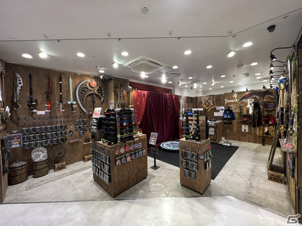 「ファンタジー武器屋-TAKUMIARMORY-」が大阪・大丸梅田店に登場！「NieR:Automata Ver1.1a」から“白の契約”のレプリカなども展示の画像4