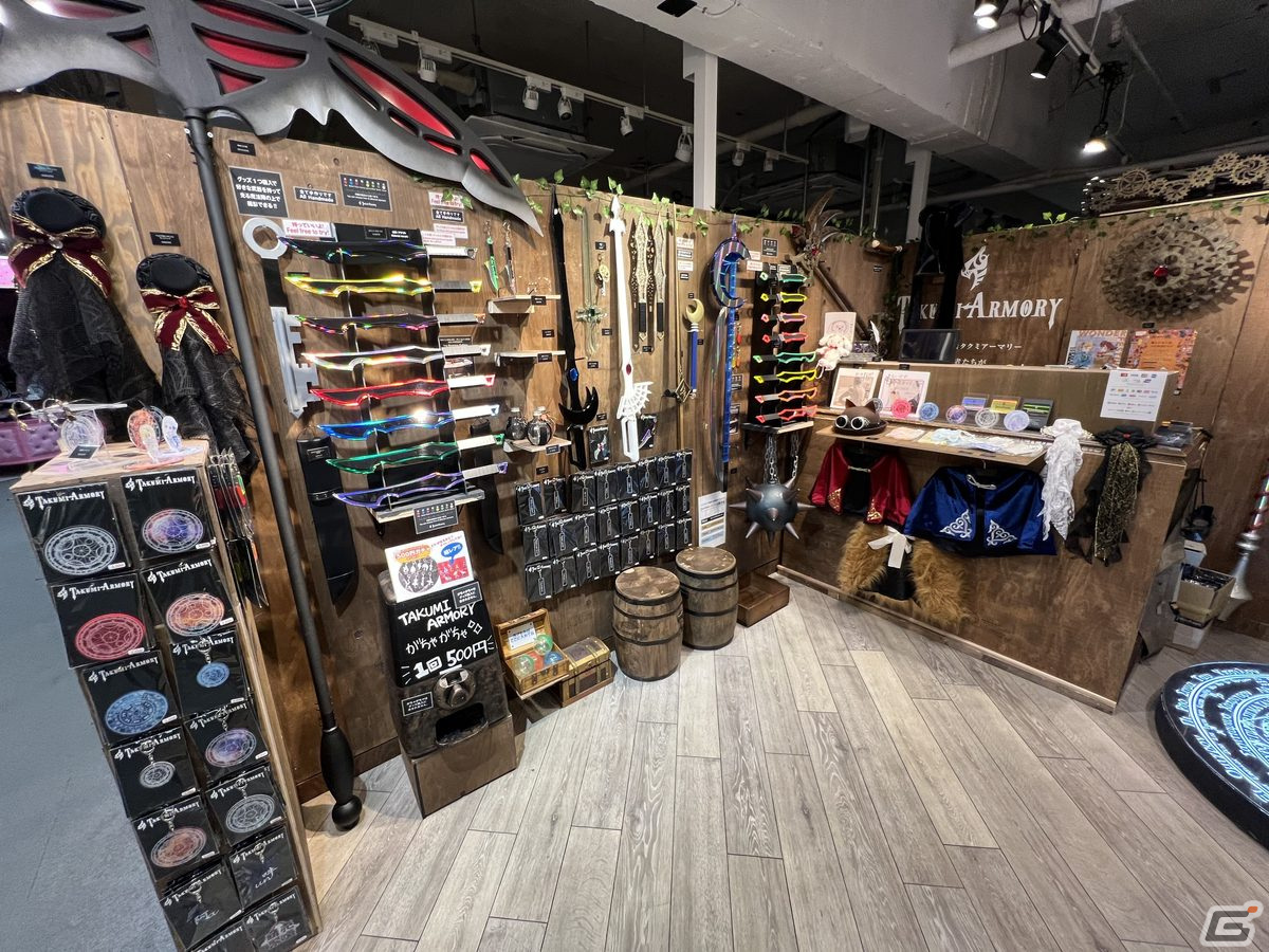 「ファンタジー武器屋-TAKUMIARMORY-」が大阪・大丸梅田店に登場!「NieR:Automata Ver1.1a」から“白の契約”のレプリカなども展示の画像