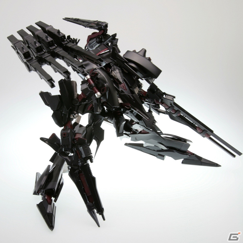 「ARMORED CORE」シリーズよりプラモデル「レイレナード 04-ALICIA アンサング」のフルパッケージVer.が登場!の画像