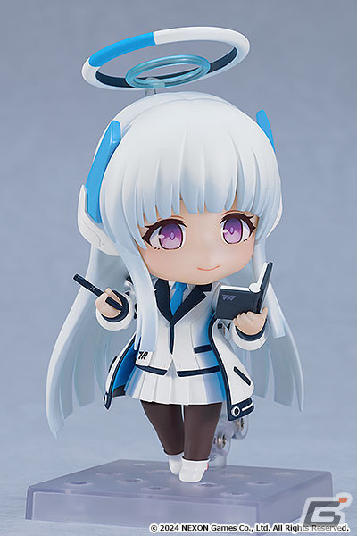 「ブルアカ」より生塩ノアのねんどろいどが予約開始!「ニッコリ顔」「小悪魔顔」などの表情パーツや拳銃、手帳などのオプションが付属の画像