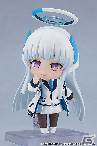 「ブルアカ」より生塩ノアのねんどろいどが予約開始!「ニッコリ顔」「小悪魔顔」などの表情パーツや拳銃、手帳などのオプションが付属の画像