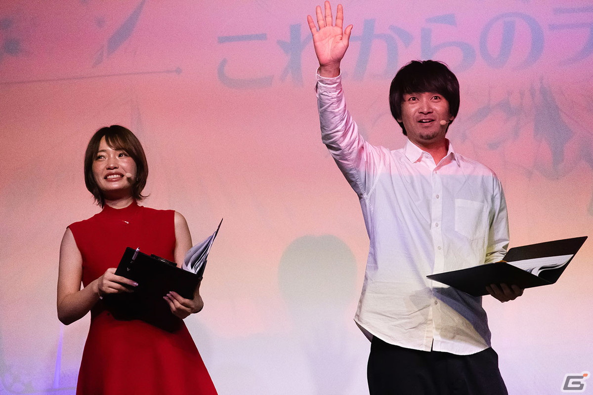 写真右が総合プロデューサーのたけそん氏。