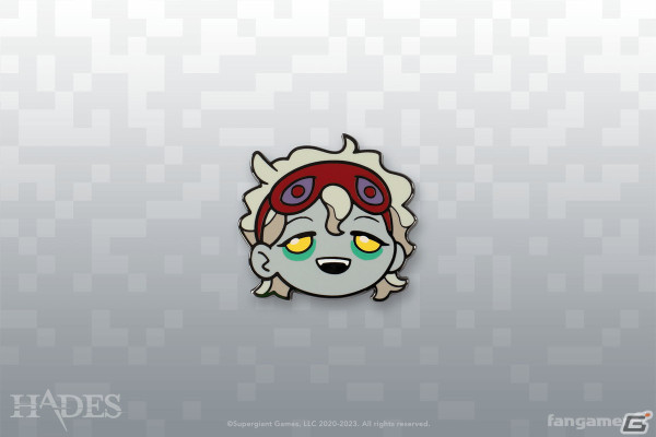 「HADES」ザグレウスとヒュプノスが可愛らしいデフォルメキャラクターになったキーホルダーとピンバッジがFangamer Japanより登場!の画像