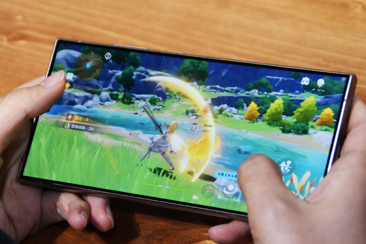 【PR】4月11日発売のハイスペックスマートフォン「Galaxy S24 Ultra」を実機レビュー―高負荷ゲームもキレイな映像で快適にプレイの画像1