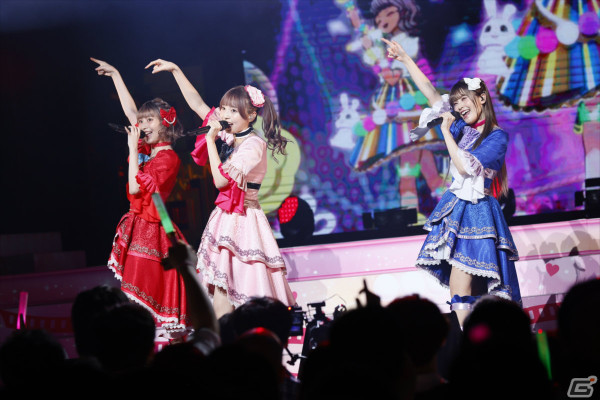 アニメ「プリパラ」シリーズ単独ライブ「プリパラフレンドシップメモリー」のオフィシャルレポートが到着!の画像
