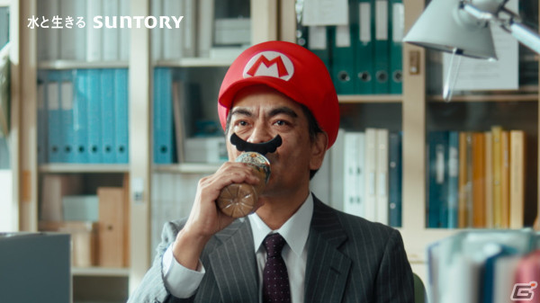 「マリオ変身セット」と「ハテナブロック型キャリークーラーバッグ」が当たるサントリー×スーパーマリオのコラボキャンペーンが開始！の画像