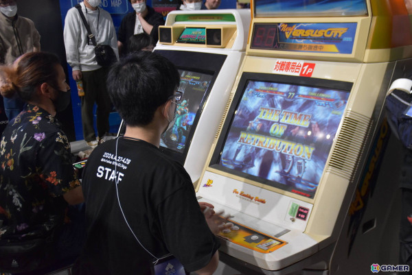 「EVO Japan 2024」に現地参加するとプロに会えたりグッズが買えたり良いこと満載！オフ大会の面白さをフォトレポートの画像