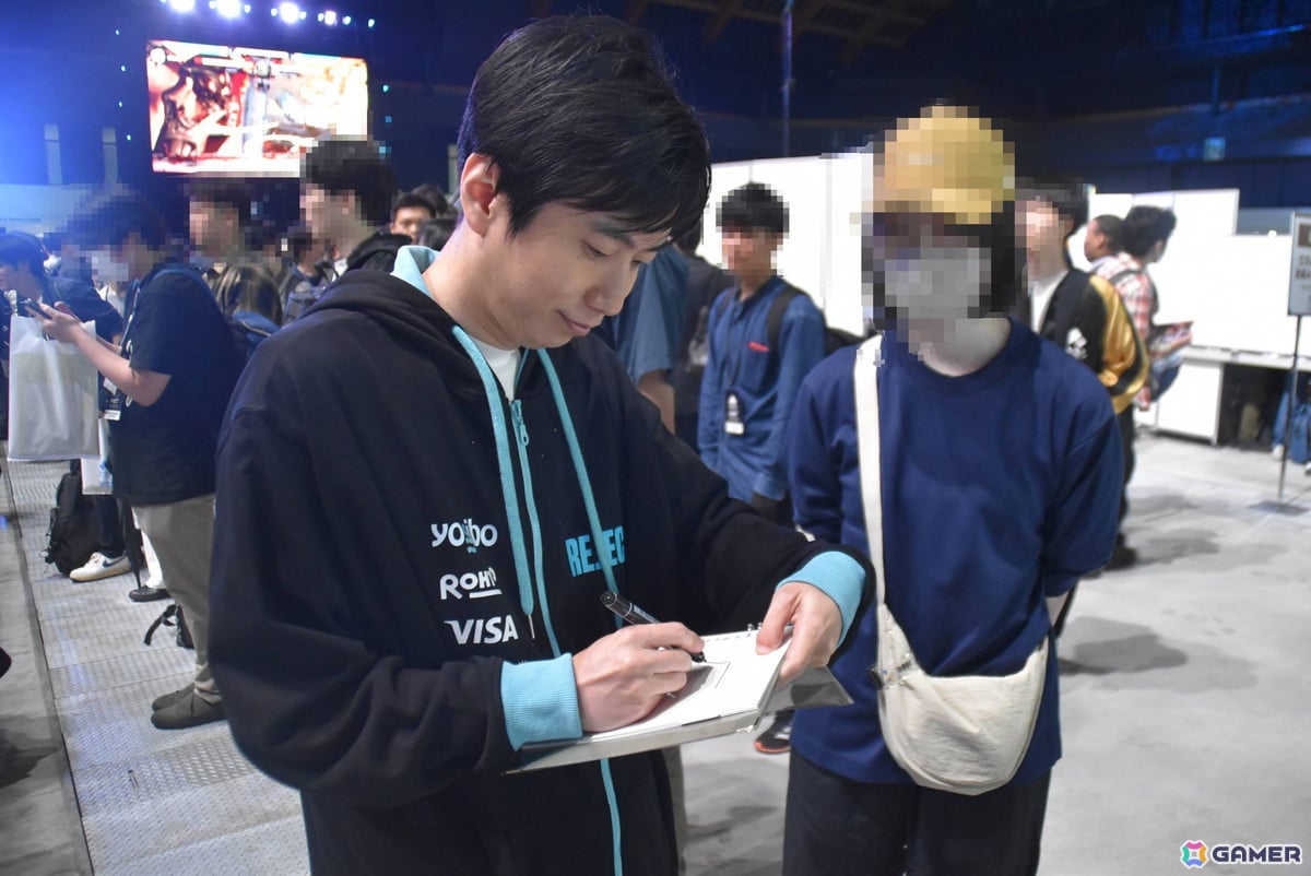 「EVO Japan 2024」に現地参加するとプロに会えたりグッズが買えたり良いこと満載！オフ大会の面白さをフォトレポートの画像