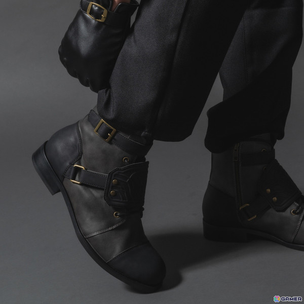 「Bloodborne」より星見盤をイメージした懐中時計、狩人になりきれるブーツとグローブが登場!の画像