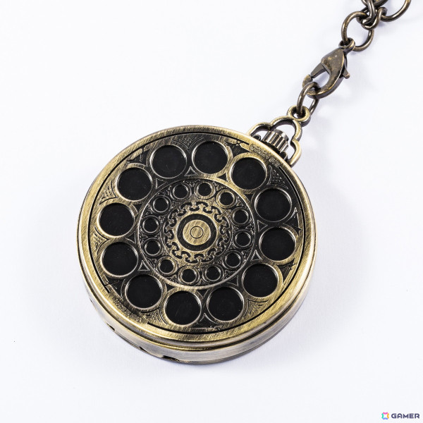 Bloodborne」より星見盤をイメージした懐中時計、狩人になりきれる