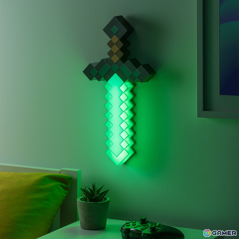 マインクラフト ダイヤモンドの剣ルームライト　商品画像（2）