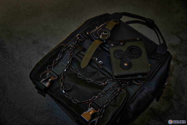 「装甲騎兵ボトムズ」スコープドッグをイメージした腕時計、バッグ、財布がSuperGroupiesより登場！の画像7
