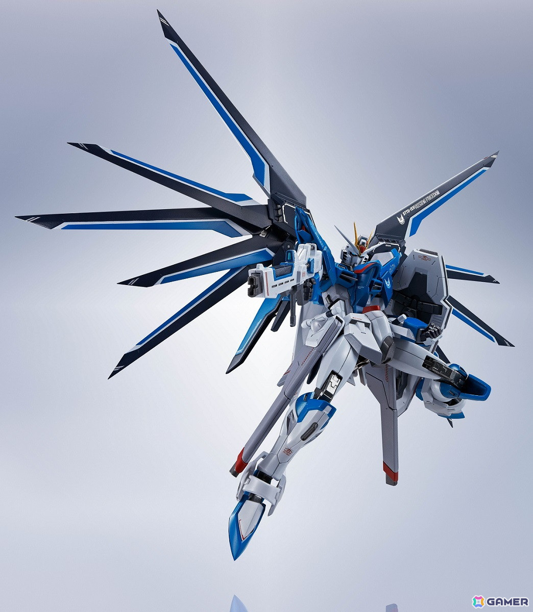 「機動戦士ガンダムSEED FREEDOM THE EXPERIENCE」が5月18日より池袋の「バンダイナムコ Cross Store 東京」で追加開催!の画像