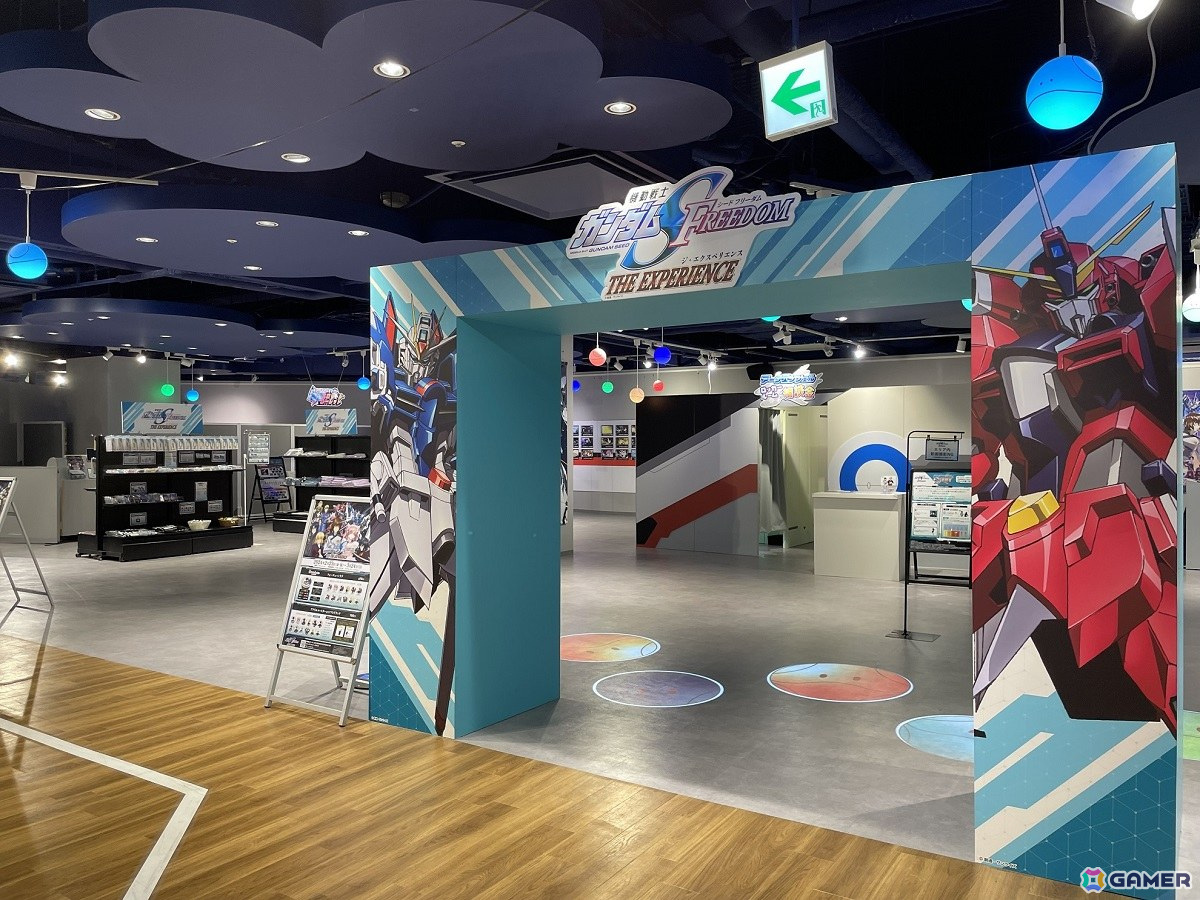 「機動戦士ガンダムSEED FREEDOM THE EXPERIENCE」が5月18日より池袋の「バンダイナムコ Cross Store 東京」で追加開催!の画像