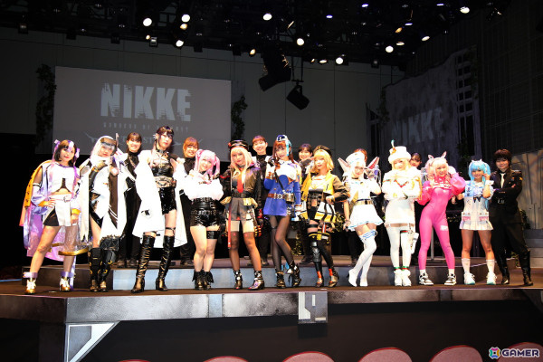 背中で魅せるガンガールたちの魅力をステージで再現した舞台「NIKKE THE STAGE」のゲネプロをレポートの画像1
