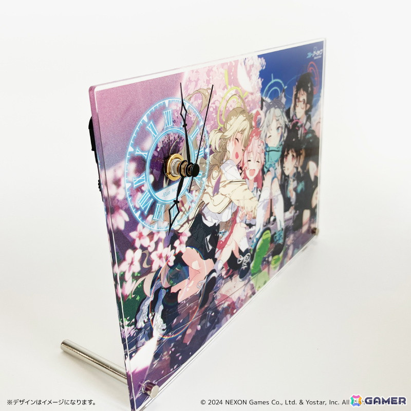 「ブルアカ」Tカードの券面イラストを使用したグッズが登場!クッション、アクリルスマホスタンド、アクリル時計がラインナップの画像