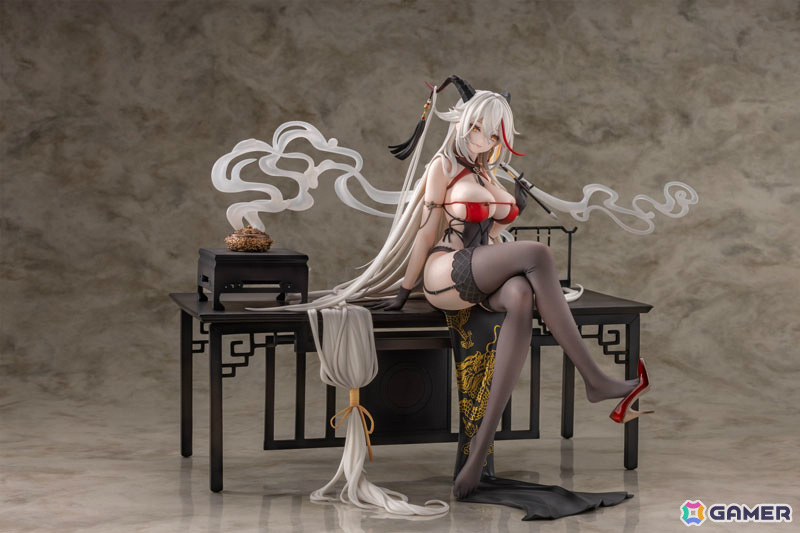 「アズレン」より「エーギル 祥雲に昇る金龍Ver.」が1/6スケールフィギュアに！机や香炉、煙エフェクトなども付属の画像