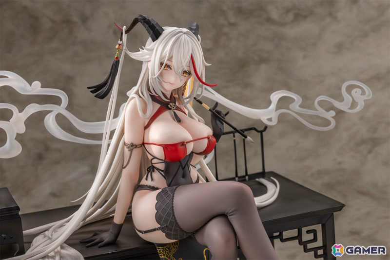 「アズレン」より「エーギル 祥雲に昇る金龍Ver.」が1/6スケールフィギュアに！机や香炉、煙エフェクトなども付属の画像