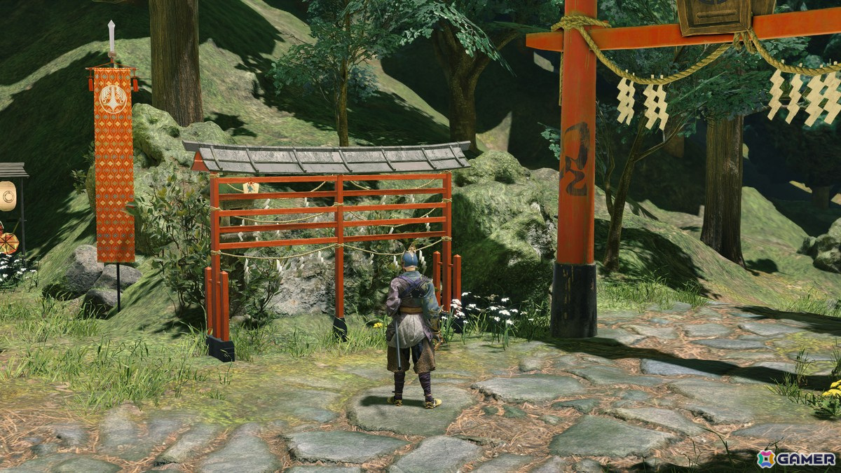 拠点には中心となる“天幕”をはじめ、様々な設備がある。ここには絵馬が奉納されているようだ